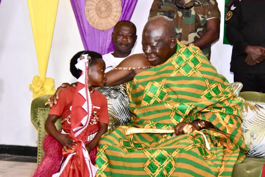 Chief Justice receiving blessing from a paramount chief